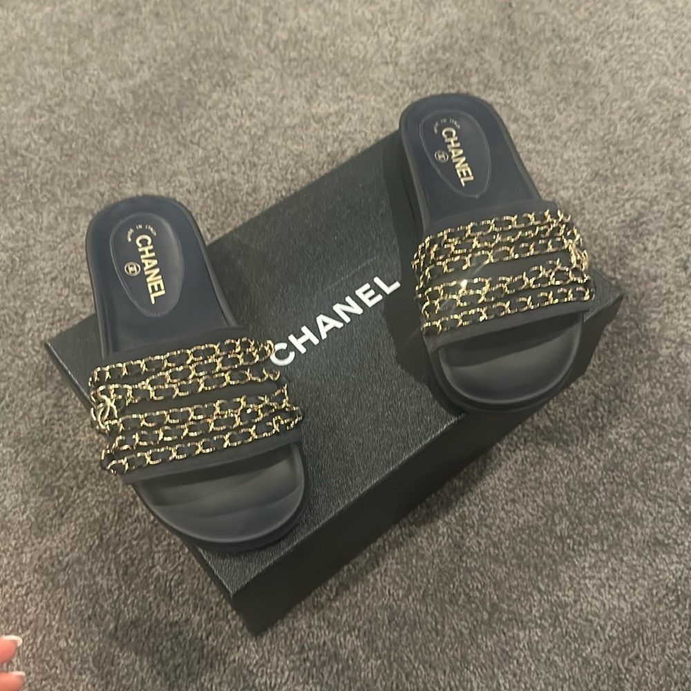 CHANEL NAVY BLUE & GOLD CHAIN SLIDES